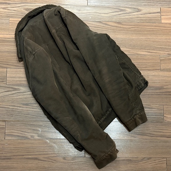 Levi's men's corduroy Sherpa lined trucker jacket in brown. - Picture 8 of 8